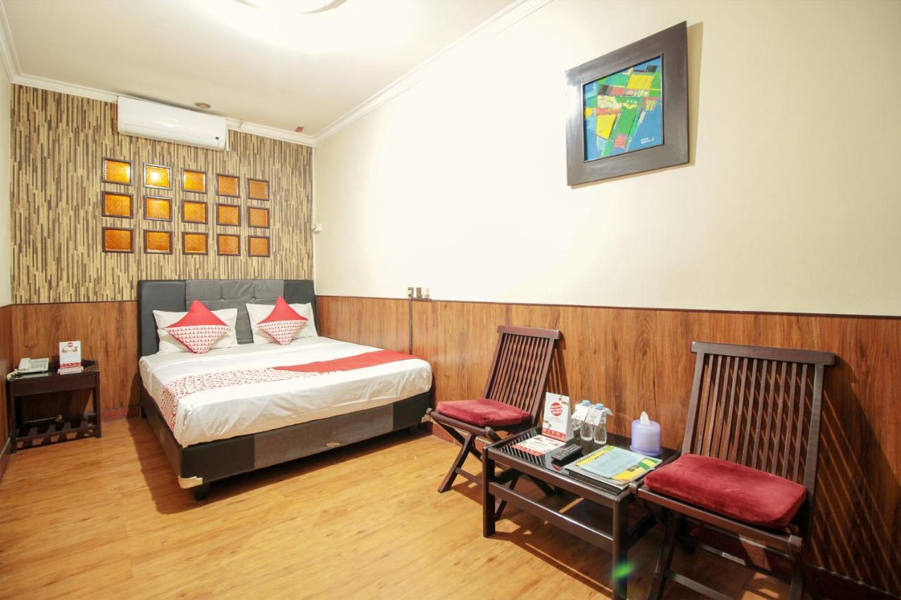 Vaccinated Staff - Oyo 352 Homestay Sabang Bandung Esterno foto
