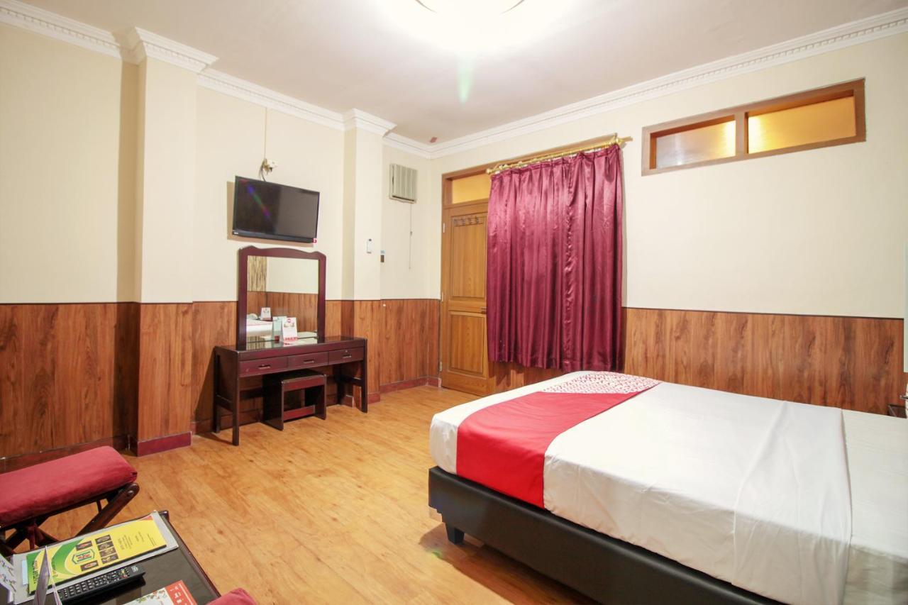 Vaccinated Staff - Oyo 352 Homestay Sabang Bandung Esterno foto