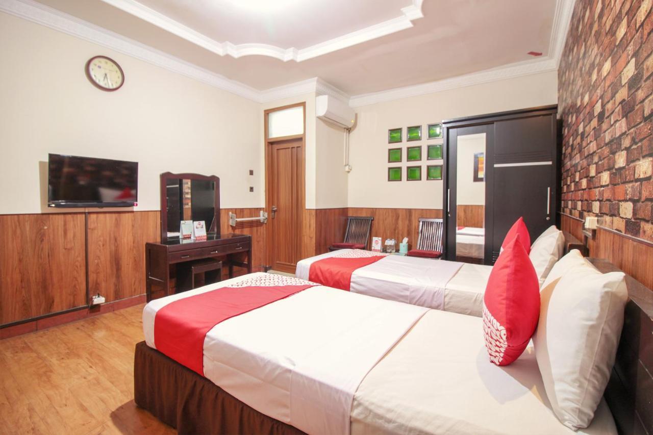 Vaccinated Staff - Oyo 352 Homestay Sabang Bandung Esterno foto