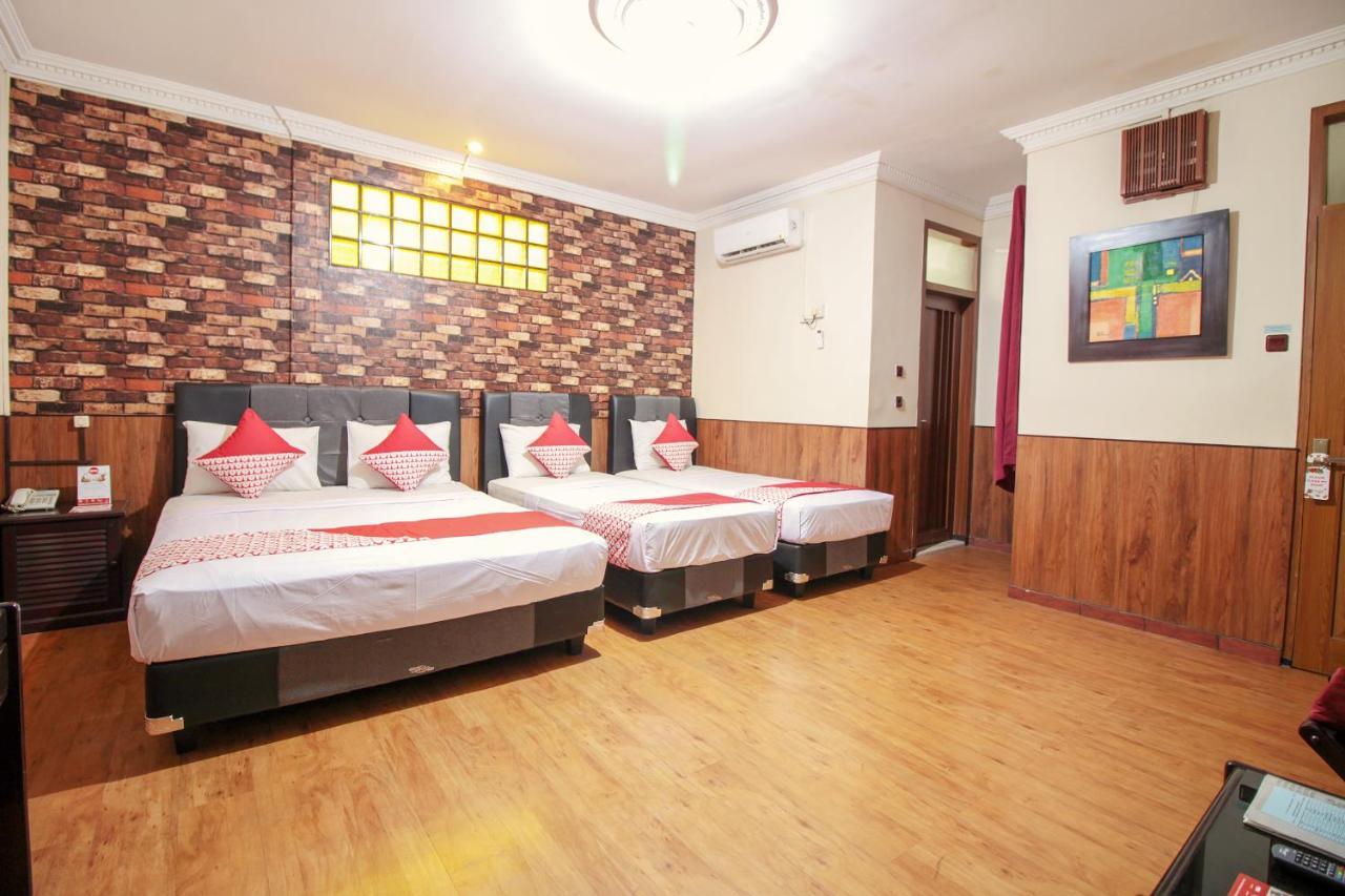 Vaccinated Staff - Oyo 352 Homestay Sabang Bandung Esterno foto