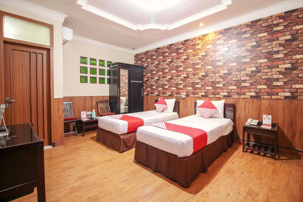 Vaccinated Staff - Oyo 352 Homestay Sabang Bandung Esterno foto
