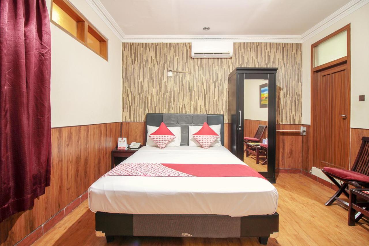 Vaccinated Staff - Oyo 352 Homestay Sabang Bandung Esterno foto